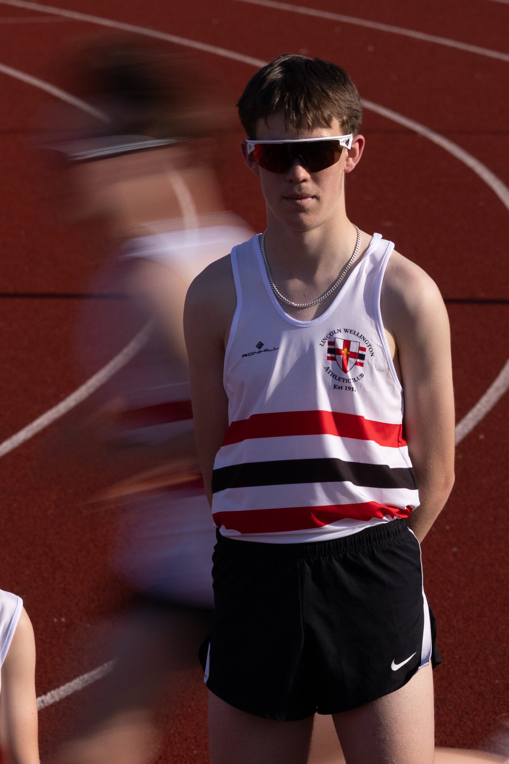 Men's Vests - Image 10